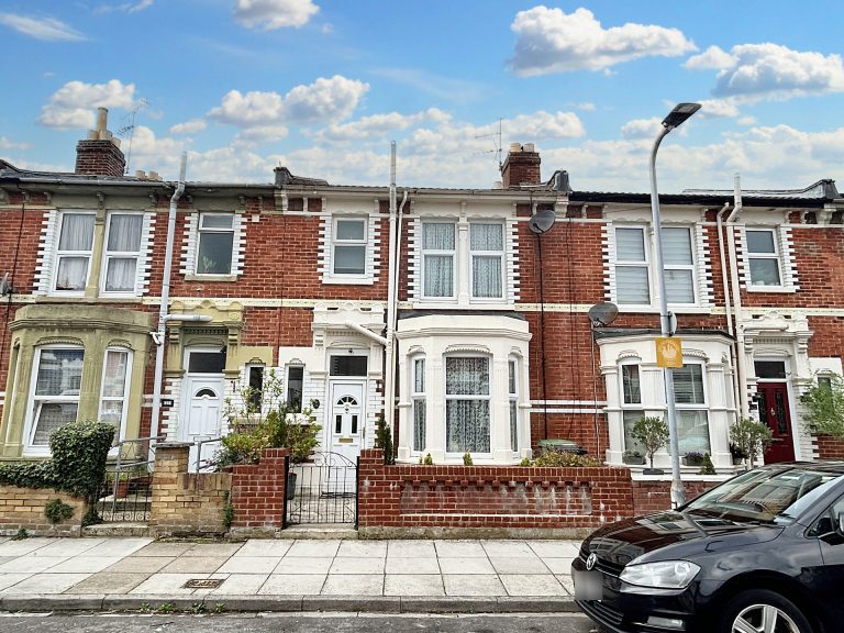 St. Pirans Avenue, Portsmouth, PO3