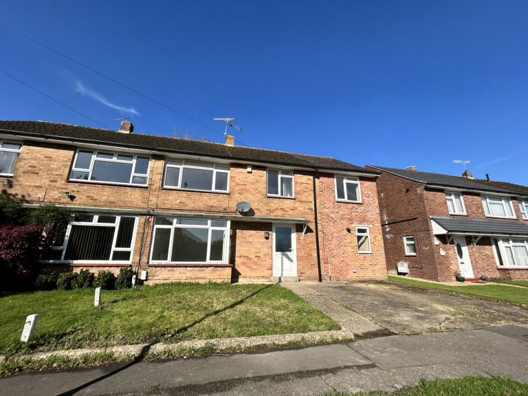 Bell Crescent, Waterlooville, PO7