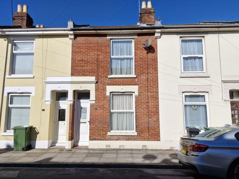 Manor Park Avenue, Portsmouth, PO3